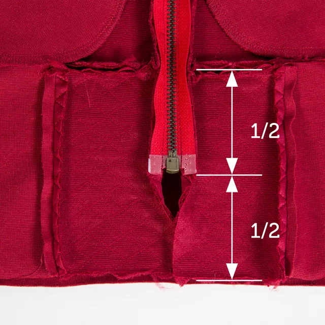 Nähanleitung Blousonkragen an Kapuzenjacke nähen: Reißverschluss anpassen