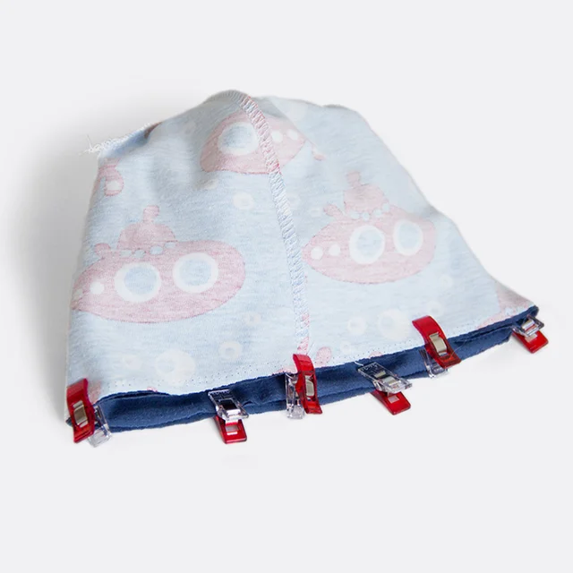 Nähanleitung Wendemütze Lagen zusammenstecken