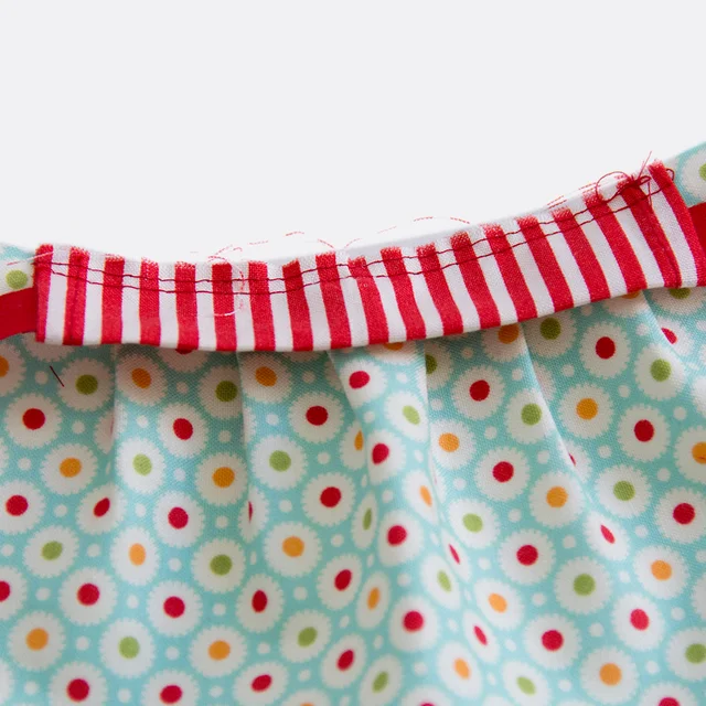 Nähanleitung Schnittmuster gratis Tasche mit Federverschluss Tunnel annähen