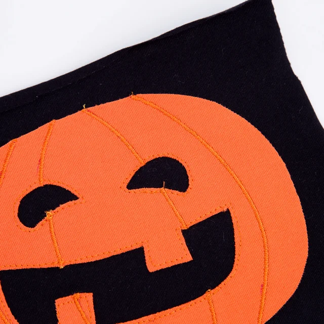 Nähanleitung Halloween Patches: Details aufnähen