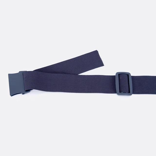 Bauchtasche Handy Gummi einfädeln Schritt 1