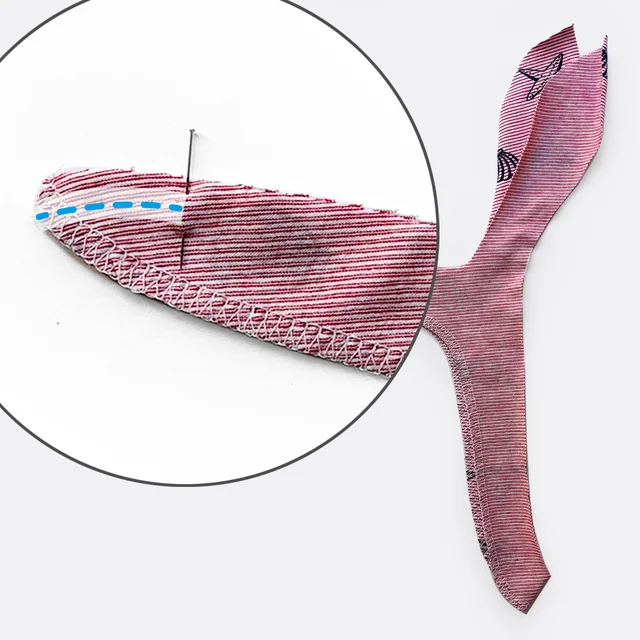 Nähanleitung Knotenärmel Beleg an Spitze bis Knips zusammennähen