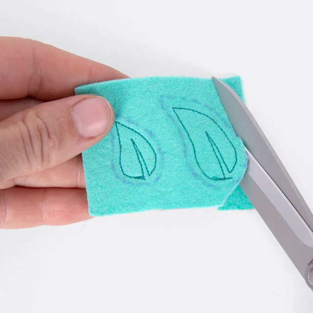 Pompoms selber machen Schlüsselanhänger