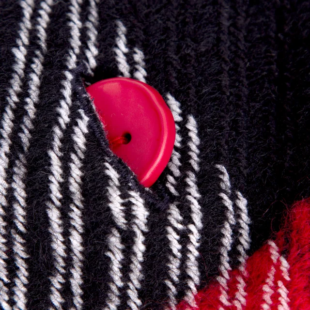 Poncho selber nähen - Knopfloch positionieren