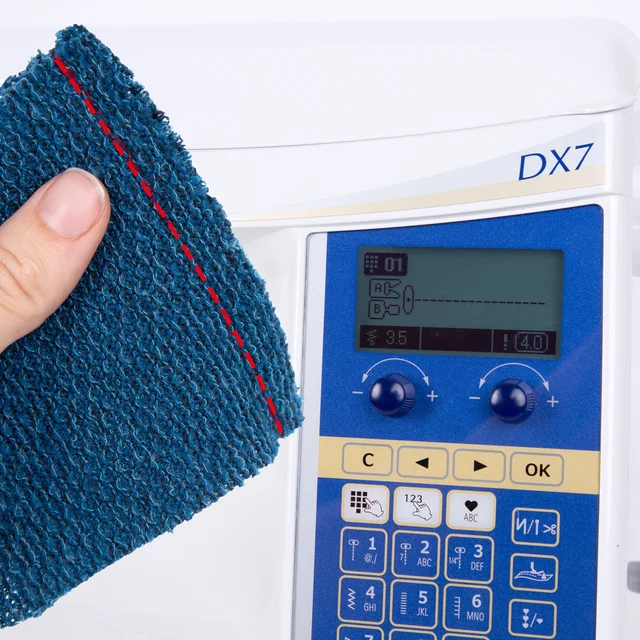 Strickstoff nähen Nähmaschinen Einstellung: großer Stich Strickstoff nähen Nähmaschinen Einstellung: großer Stich