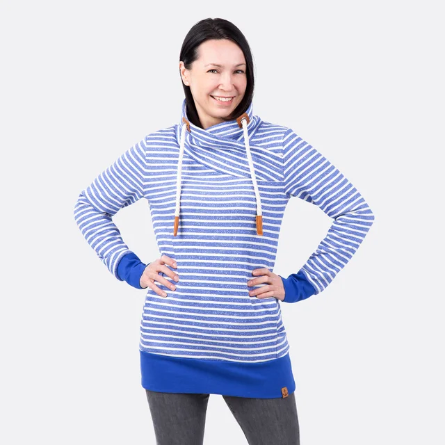 Schnittmuster Wickelkragen-Pullover mit Streifenstoff DIY