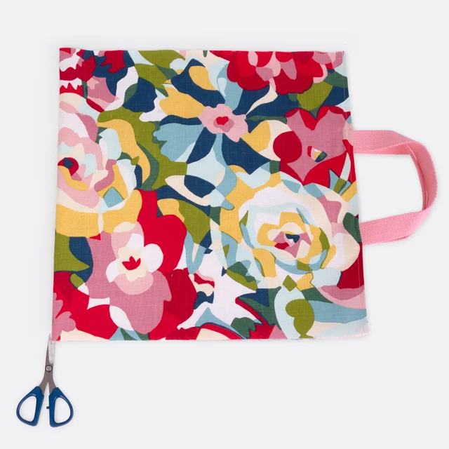 Kuchentasche nähen Mitte mit Schere markieren